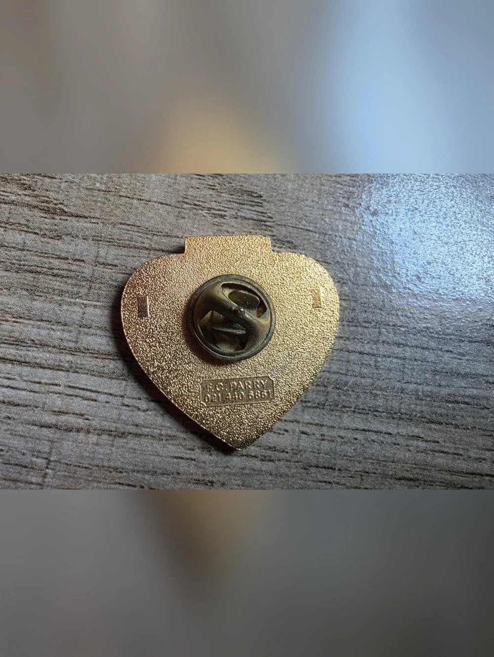 Hard Rock Cafe Pink Heart Wall Pin - 1995